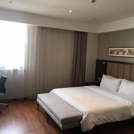 Yitel Hotel Шанхай Экстерьер фото
