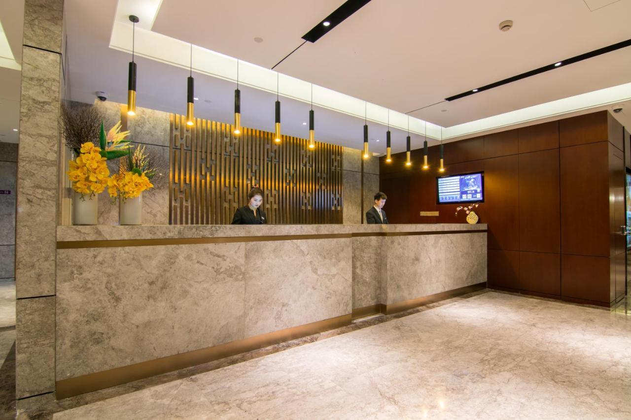 Yitel Hotel Шанхай Экстерьер фото